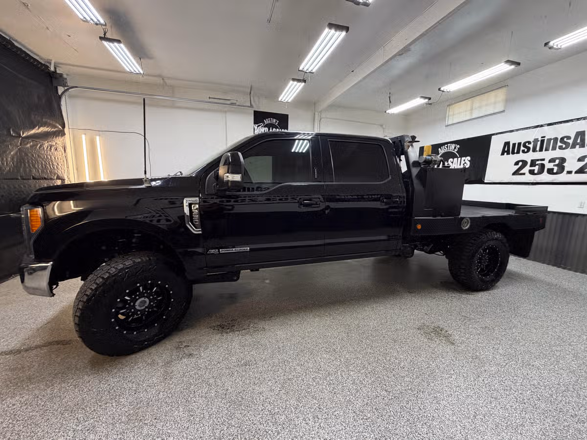 2019 Ford F-350 Super Duty Lariat Crew Cab Image 7