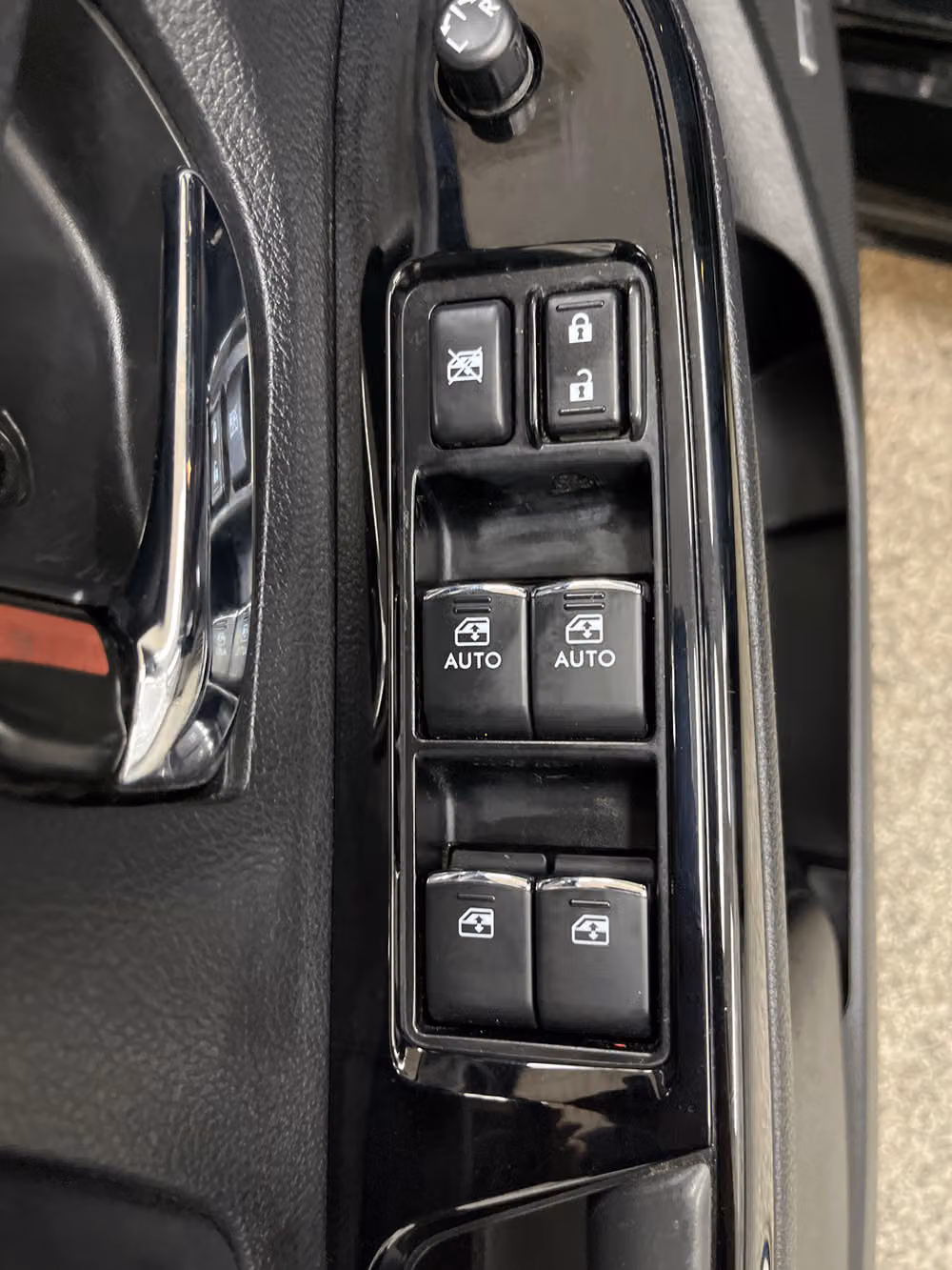 2018 Subaru WRX STI Limited Image 9