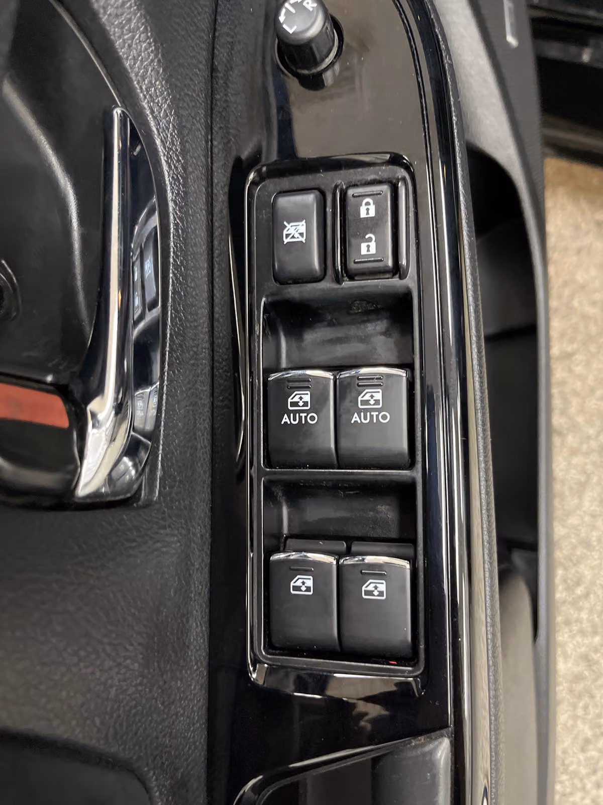 2018 Subaru WRX STI Limited Image 9