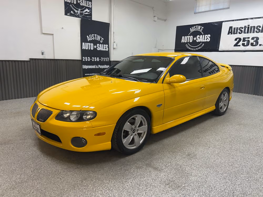 2004 Pontiac GTO Base Image 3