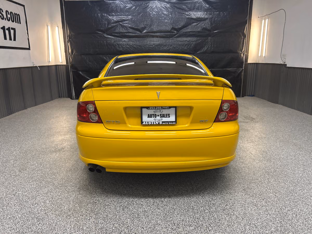 2004 Pontiac GTO Base Image 5