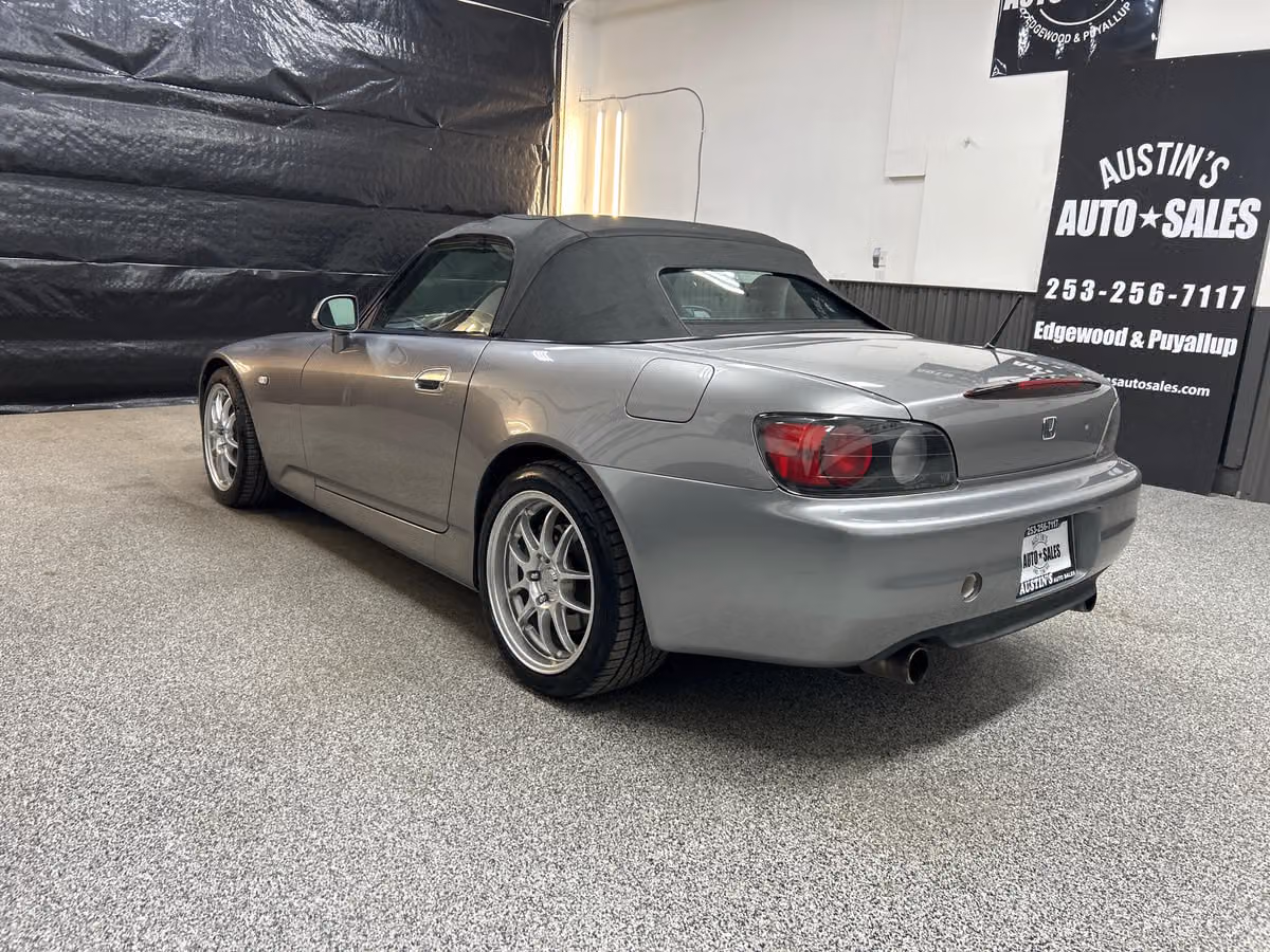 2001 Honda S2000 Base Image 4