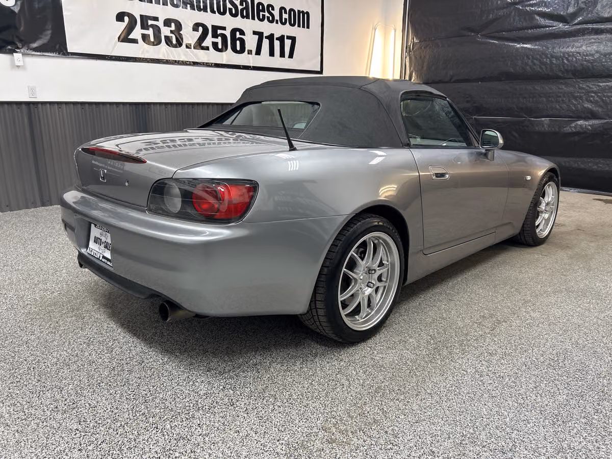 2001 Honda S2000 Base Image 6