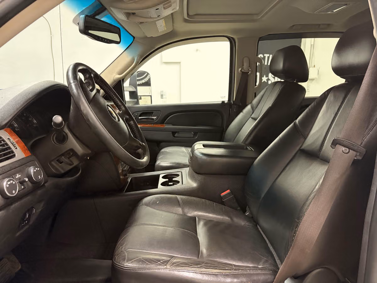 2010 Chevrolet Silverado 2500HD LTZ Crew Cab Image 17