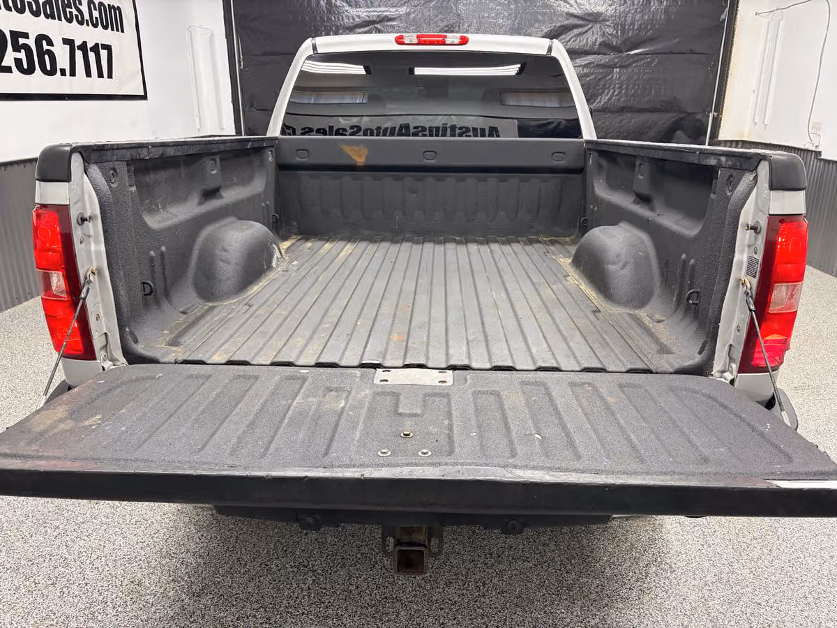 2010 Chevrolet Silverado 2500HD LTZ Crew Cab Image 19