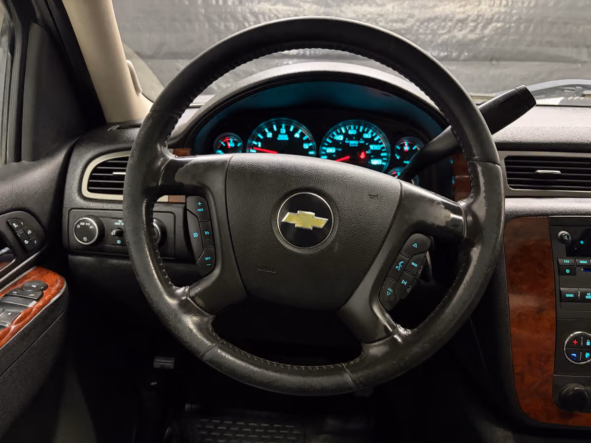 2010 Chevrolet Silverado 2500HD LTZ Crew Cab Image 11