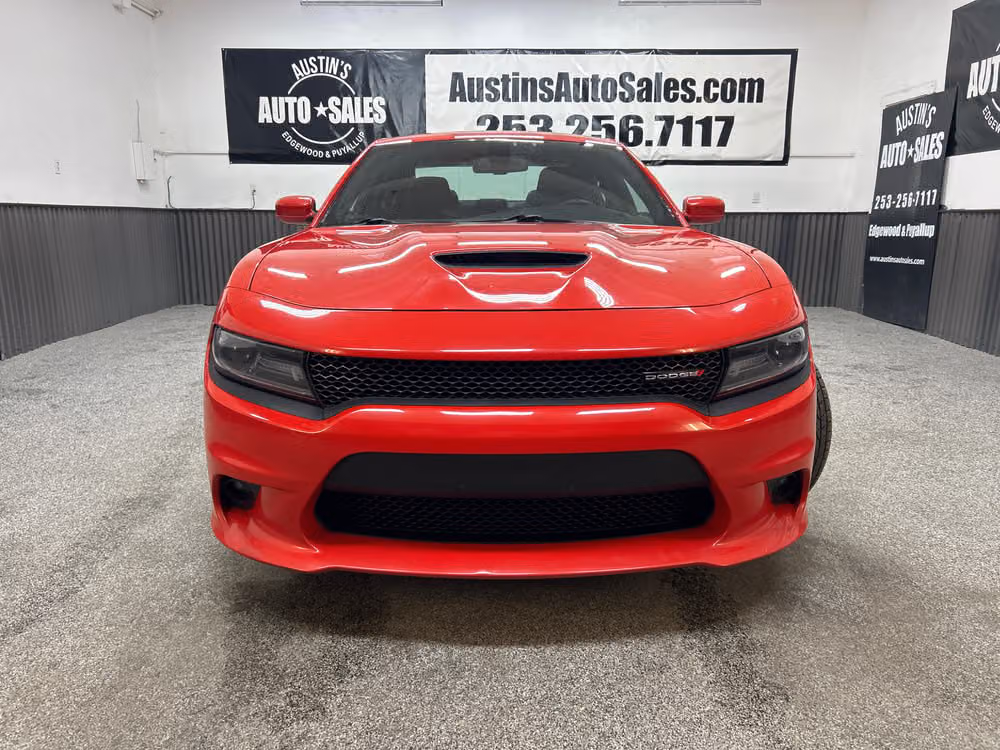 2019 Dodge Charger GT Image 2