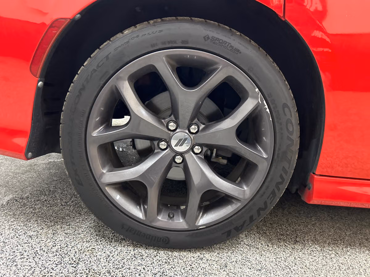 2019 Dodge Charger GT Image 7