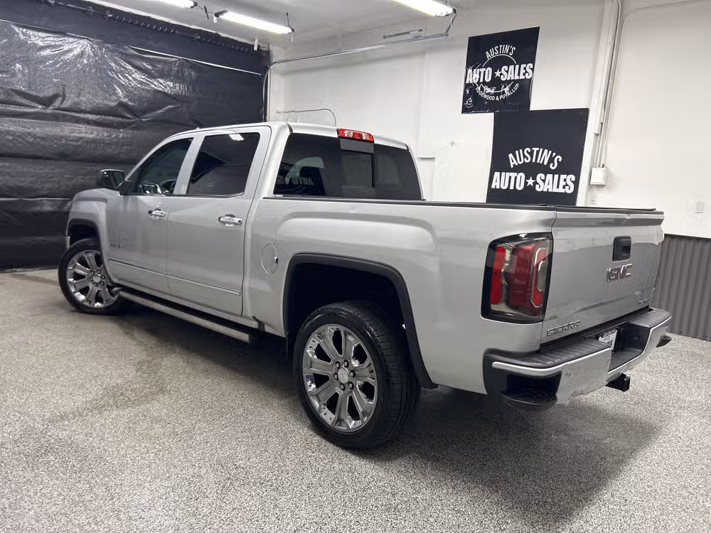2018 GMC Sierra 1500 Denali Crew Cab Image 4