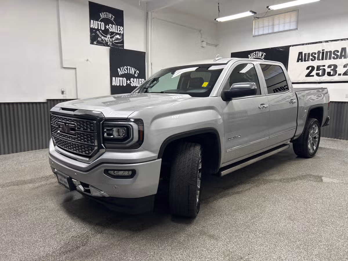 2018 GMC Sierra 1500 Denali Crew Cab Image 3