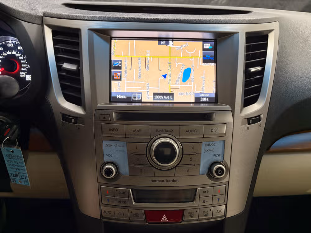 2013 Subaru Outback 3.6R Limited Crossover Image 13