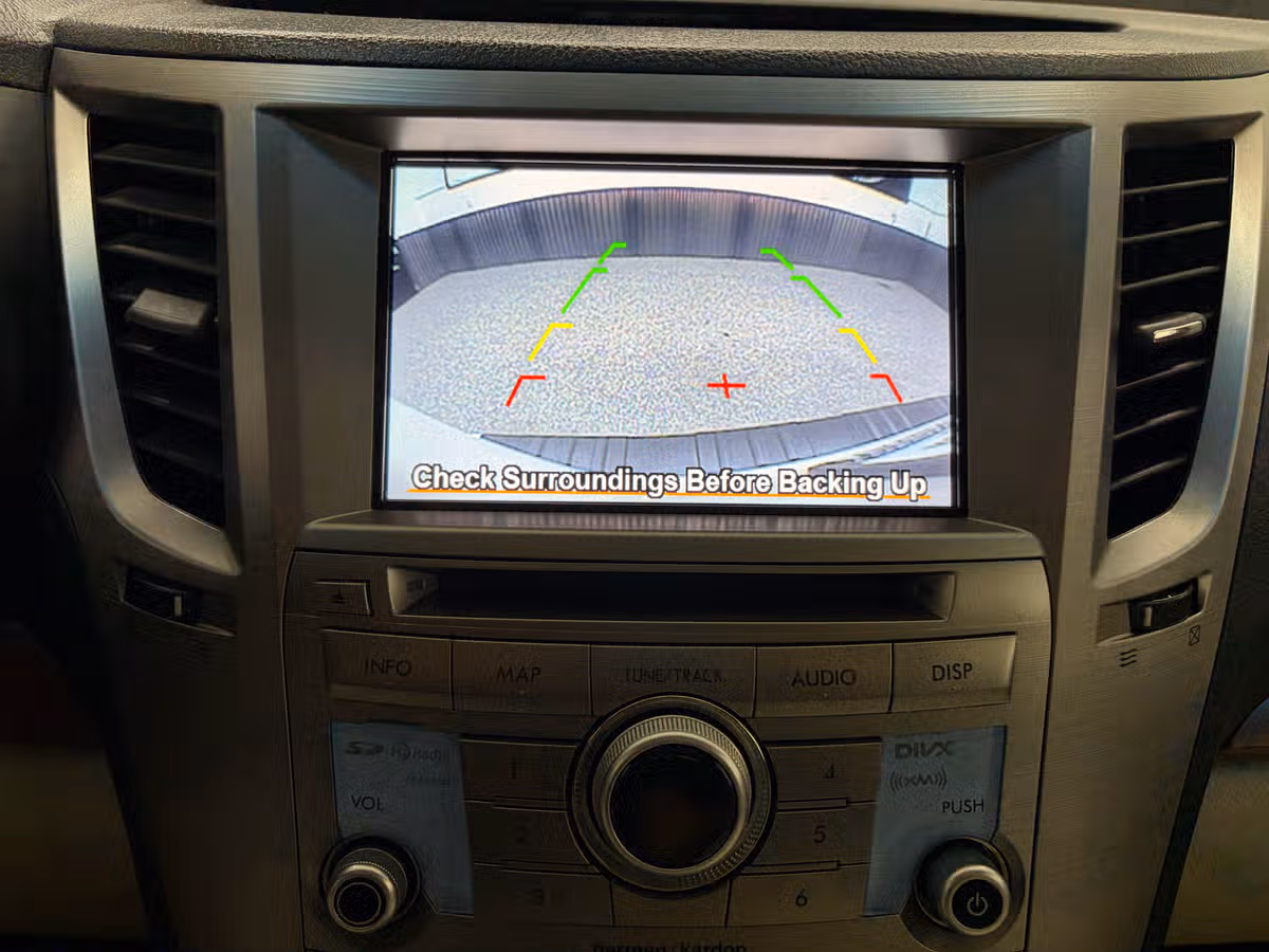 2013 Subaru Outback 3.6R Limited Crossover Image 14