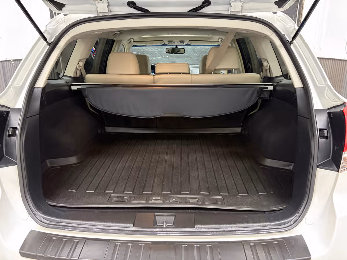 2013 Subaru Outback 3.6R Limited Crossover Image 21