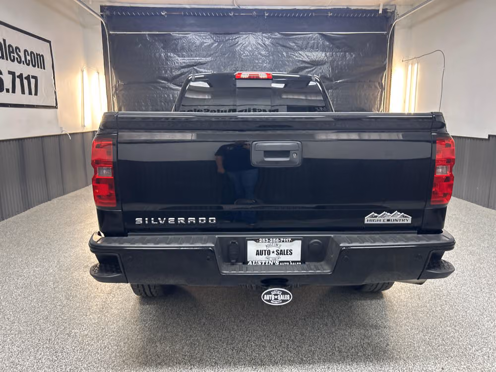 2014 Chevrolet Silverado 1500 High Country Crew Cab Image 5