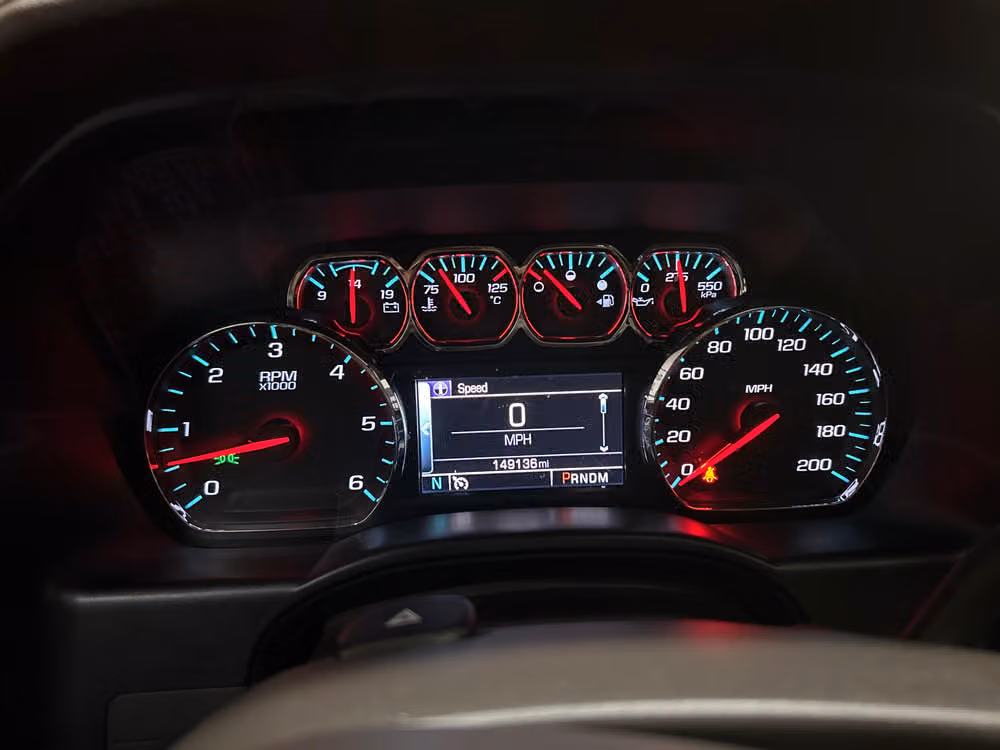 2014 Chevrolet Silverado 1500 High Country Crew Cab Image 17