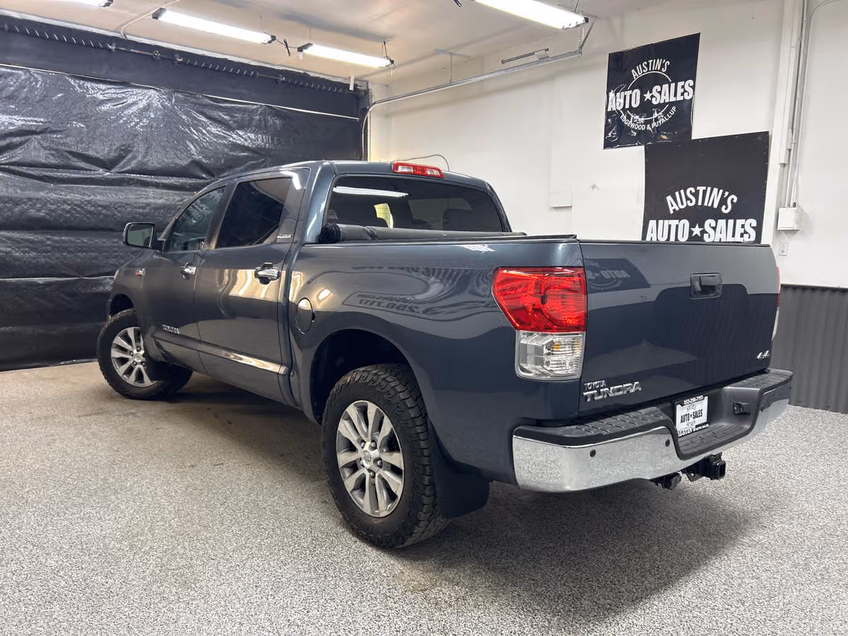 2010 Toyota Tundra Limited CrewMax Image 4