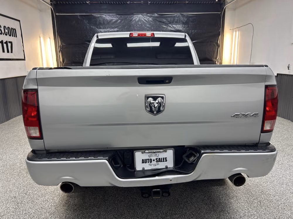 2013 Ram 1500 Express Crew Cab Image 5
