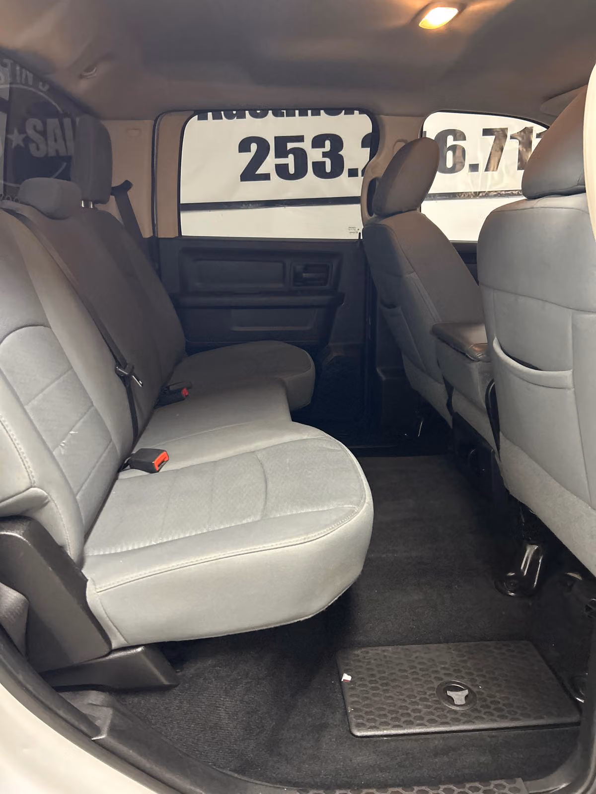 2013 Ram 1500 Express Crew Cab Image 12