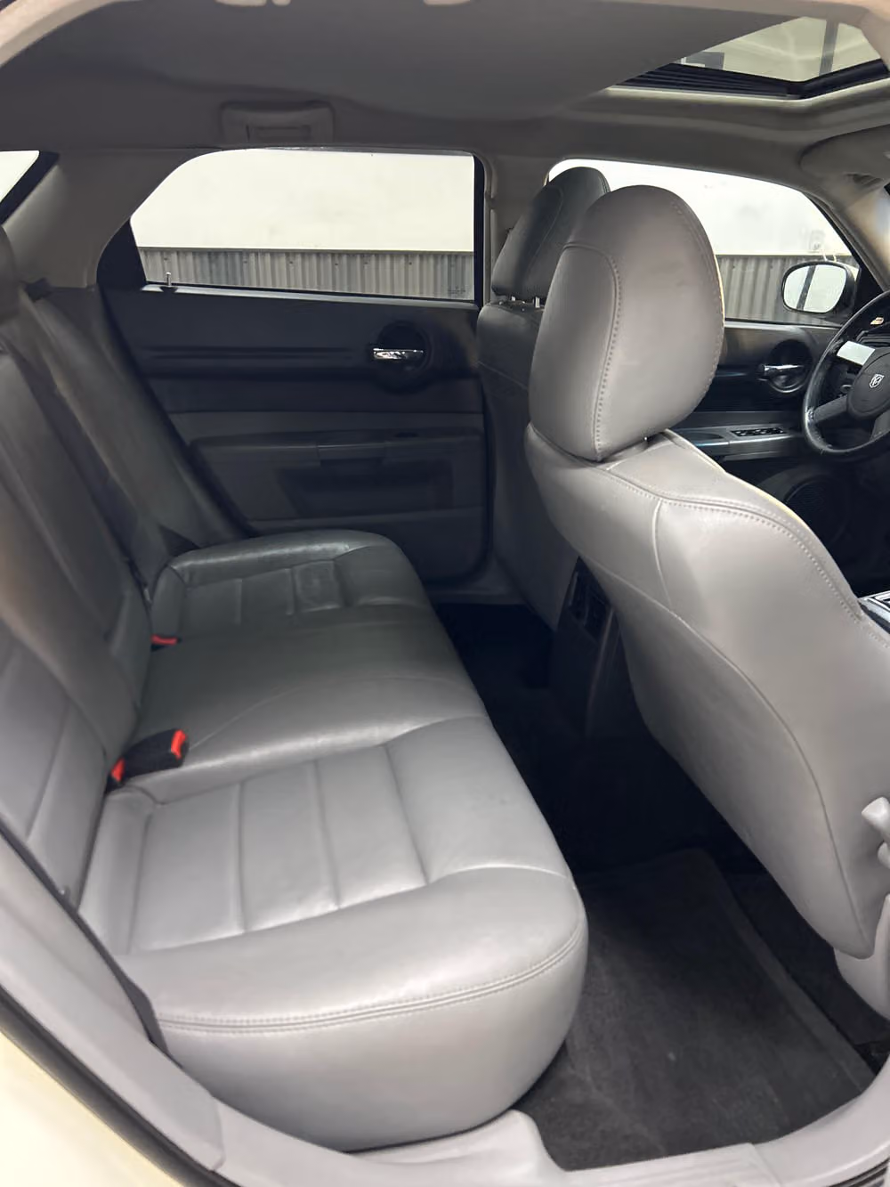2005 Dodge Magnum RT Image 13