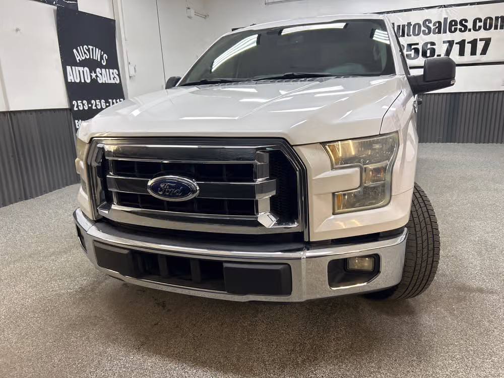 2015 Ford F-150 XLT SuperCab Image 2