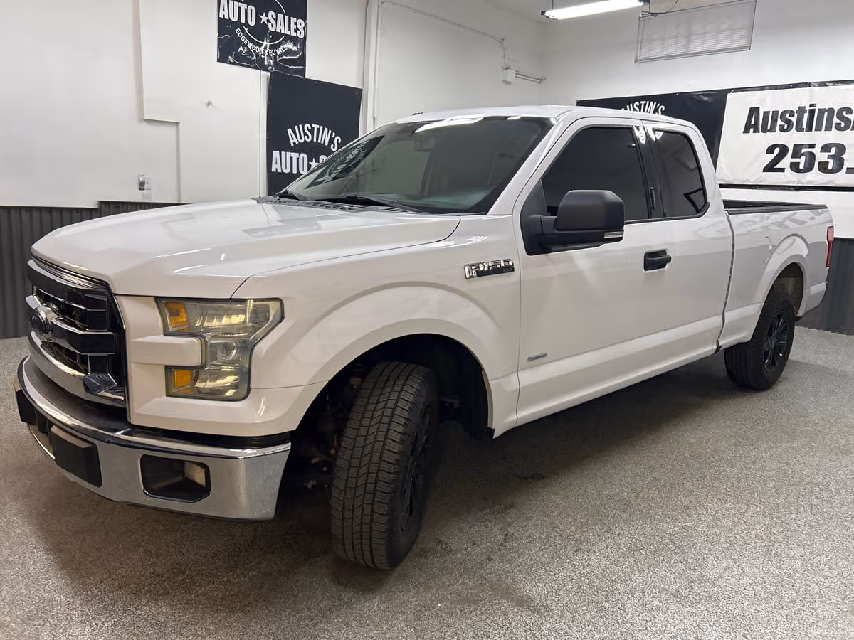 2015 Ford F-150 XLT SuperCab Image 3
