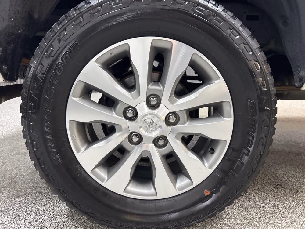 2014 Toyota Tundra SR5 CrewMax Image 7