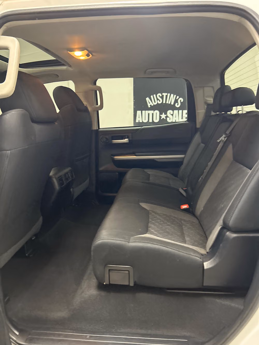 2014 Toyota Tundra SR5 CrewMax Image 10