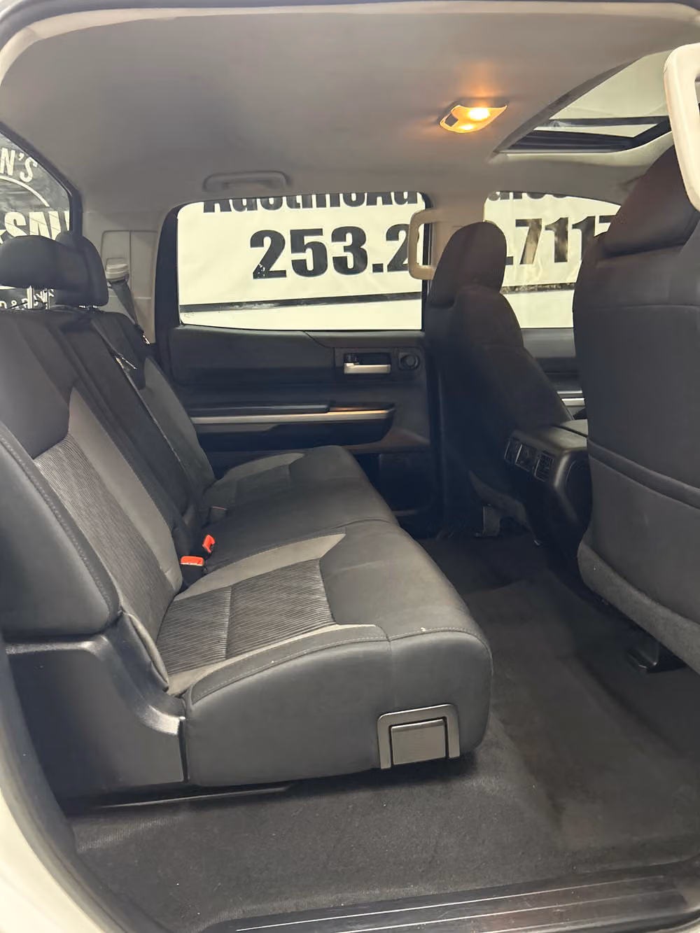2014 Toyota Tundra SR5 CrewMax Image 13