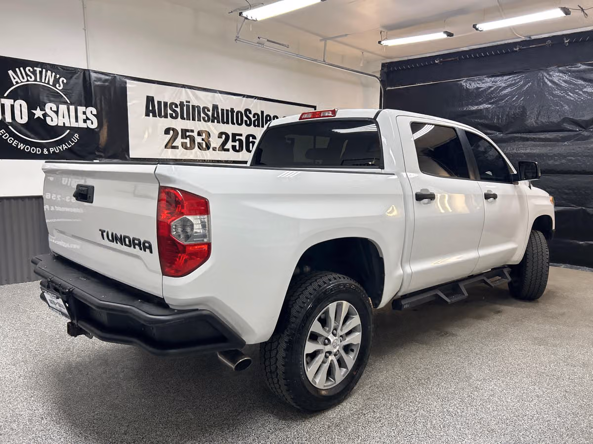 2014 Toyota Tundra SR5 CrewMax Image 6