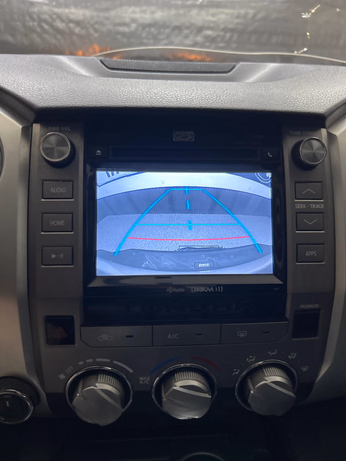 2014 Toyota Tundra SR5 CrewMax Image 18