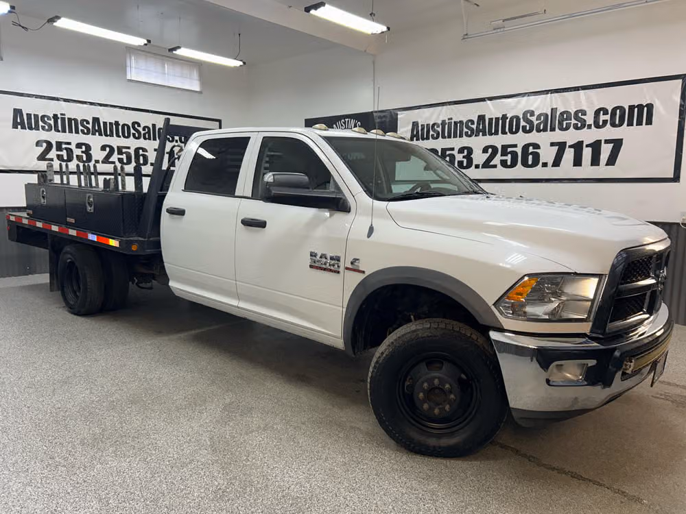 2013 Ram 3500 Tradesman Chassis Crew Cab Image 1