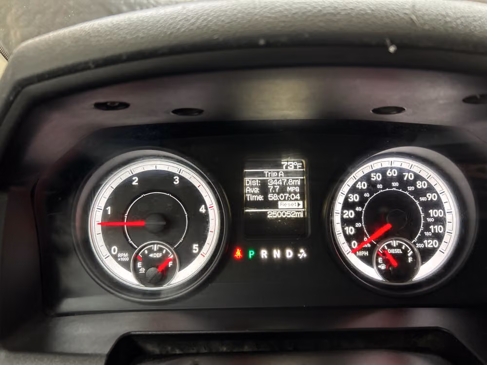 2013 Ram 3500 Tradesman Chassis Crew Cab Image 16