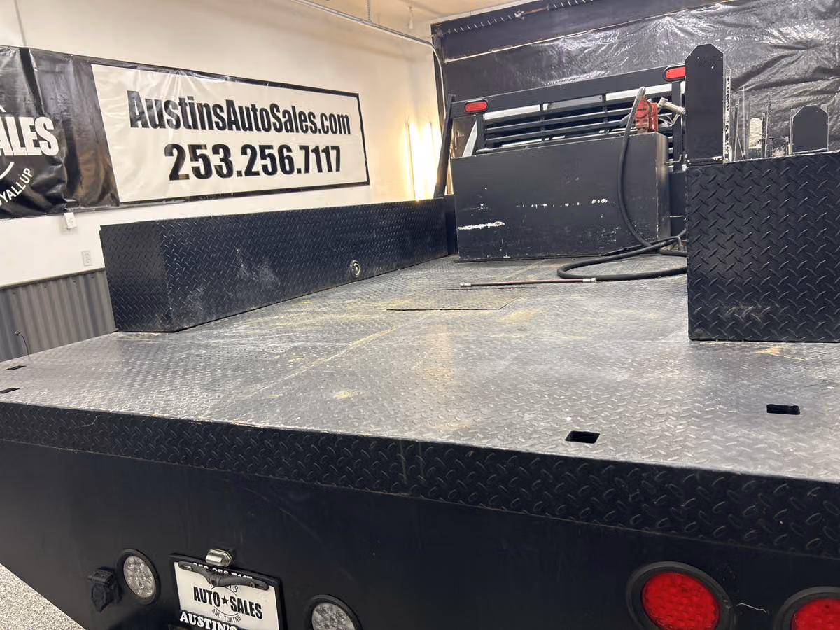 2013 Ram 3500 Tradesman Chassis Crew Cab Image 5