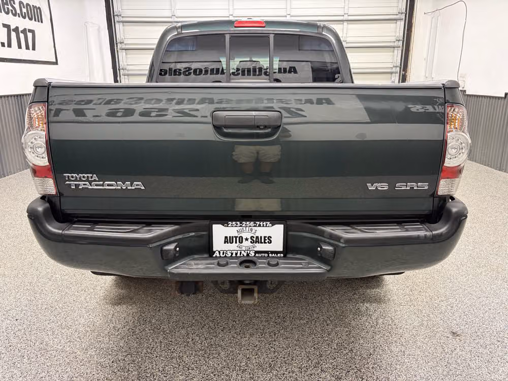 2010 Toyota Tacoma V6 Double Cab Image 4