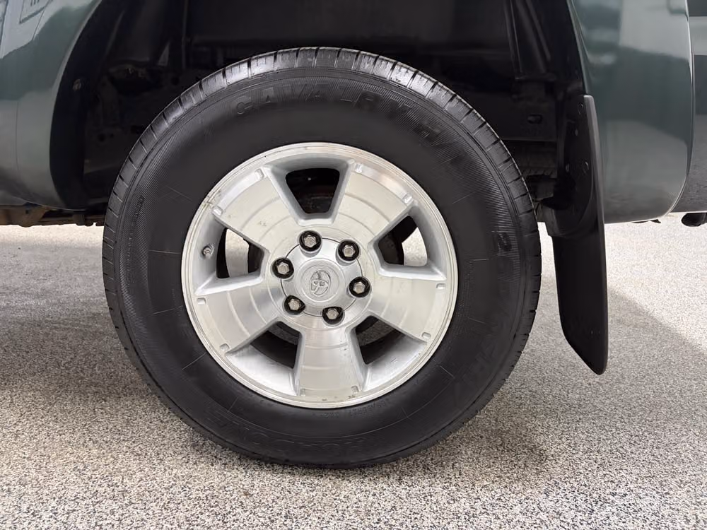 2010 Toyota Tacoma V6 Double Cab Image 9