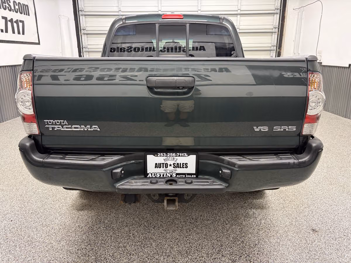 2010 Toyota Tacoma V6 Double Cab Image 4