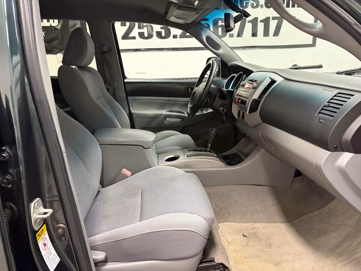 2010 Toyota Tacoma V6 Double Cab Image 21