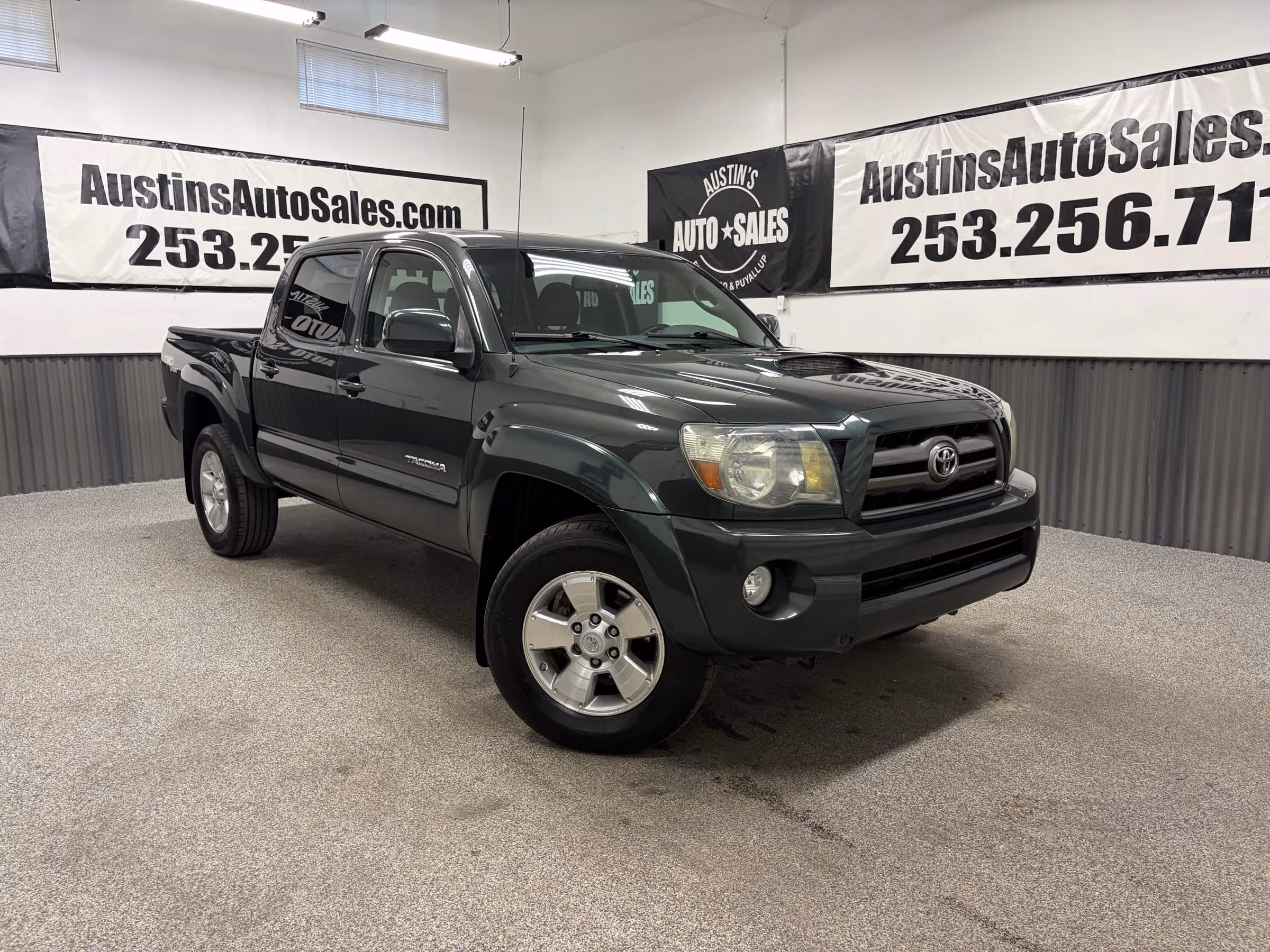 2010 Toyota Tacoma V6 Double Cab Image 1