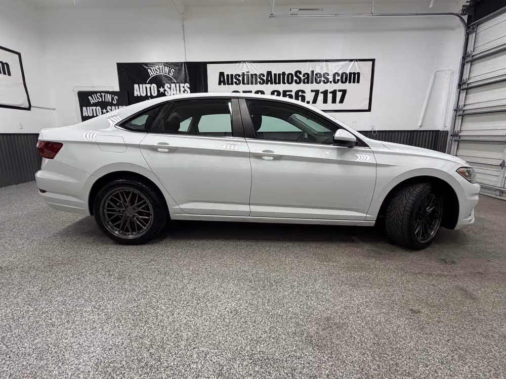2019 Volkswagen Jetta S Image 2