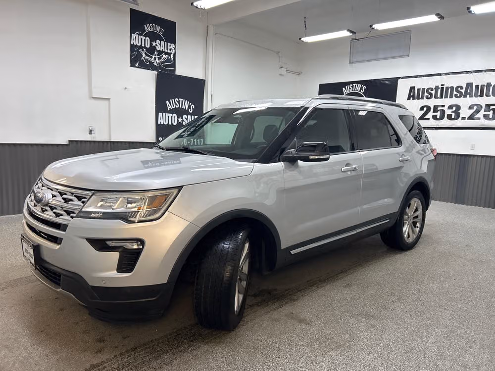 2018 Ford Explorer XLT Lower Image 1