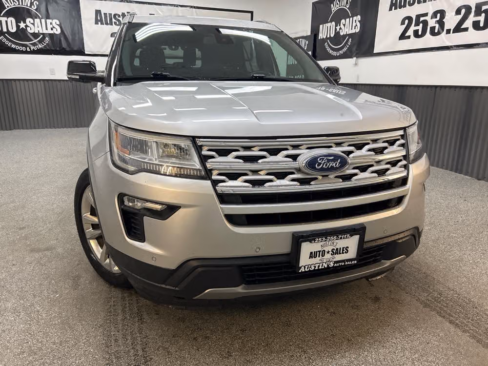 2018 Ford Explorer XLT Image 2