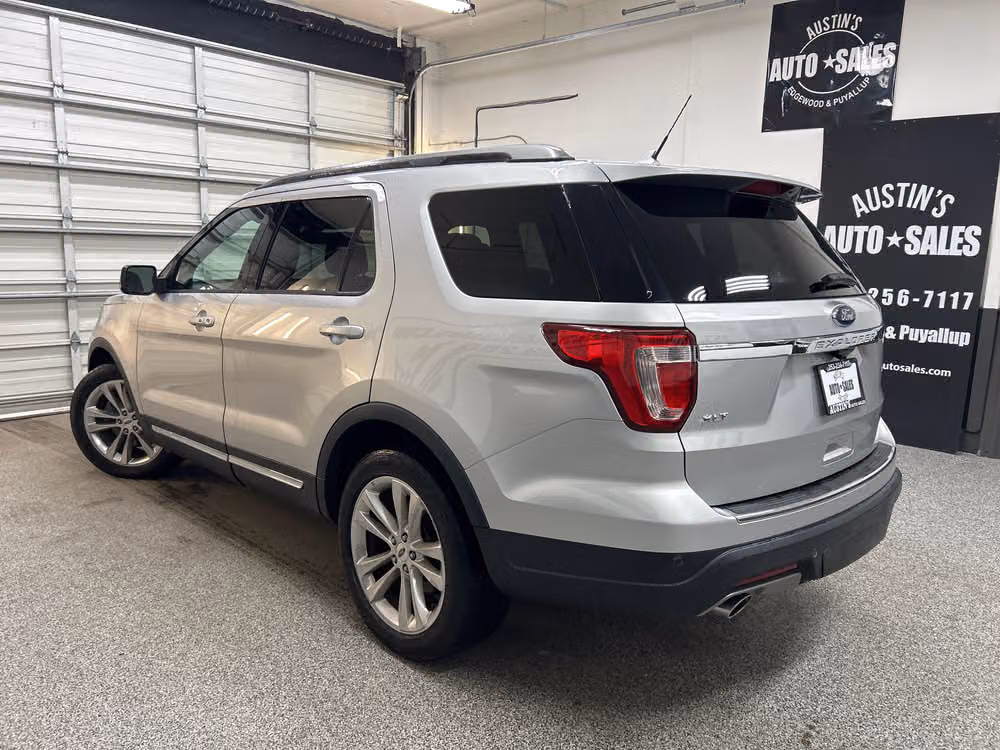 2018 Ford Explorer XLT Image 4