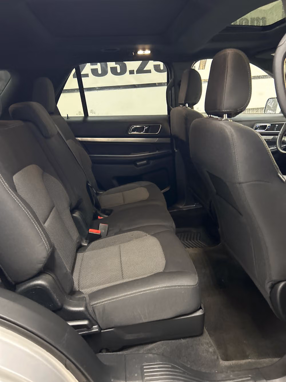 2018 Ford Explorer XLT Image 14
