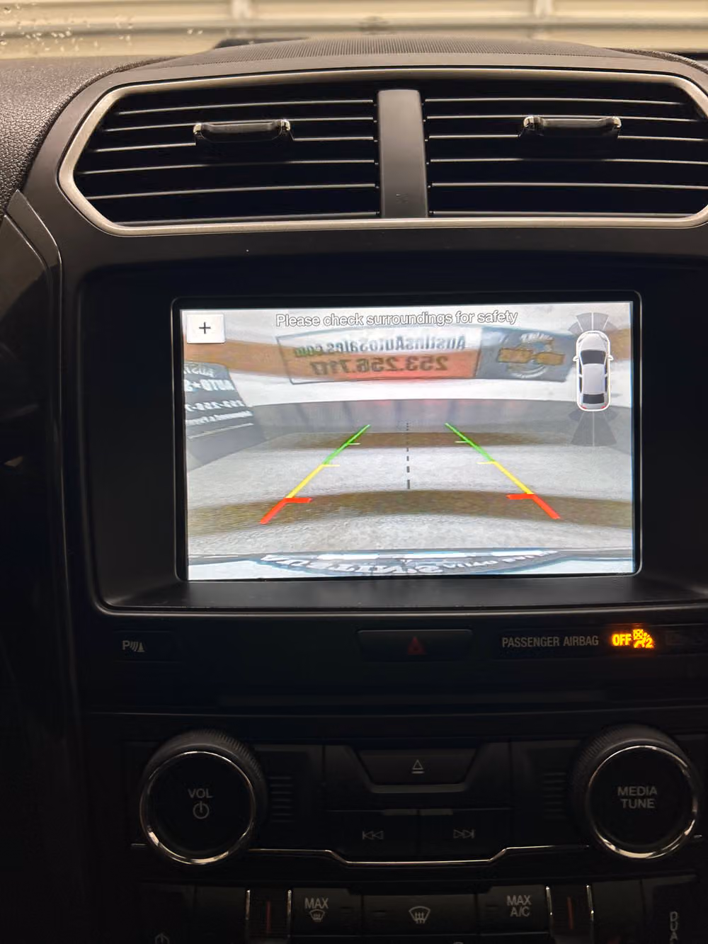 2018 Ford Explorer XLT Image 19