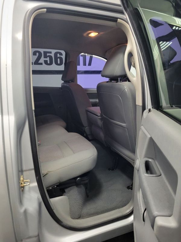 2007 Dodge Ram 1500 SLT 4dr Quad Cab 4WD LB Quad Cab Austin's Auto Sales