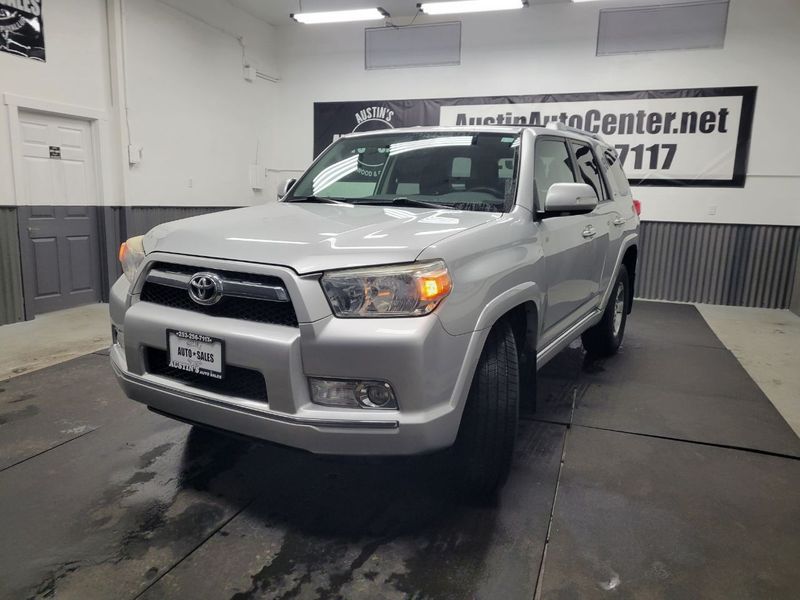 2011 Toyota 4Runner SR5 Upper Image 2