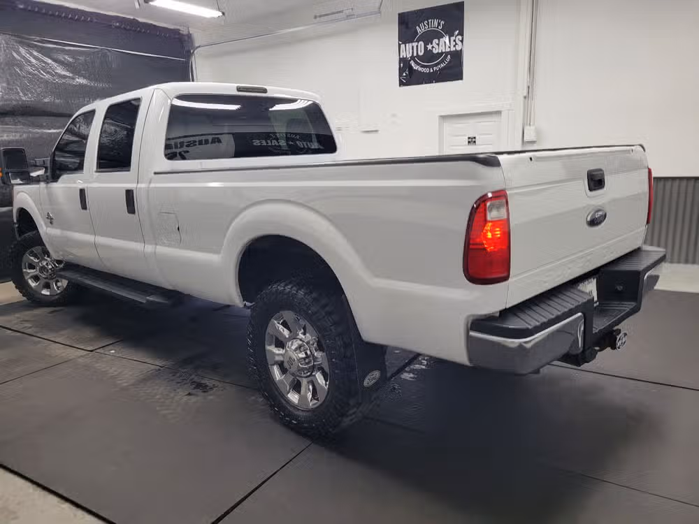 2012 Ford F-350 Super Duty XLT 4x4 4dr Crew Cab 8 ft. LB SRW Pickup Crew Cab Image 5