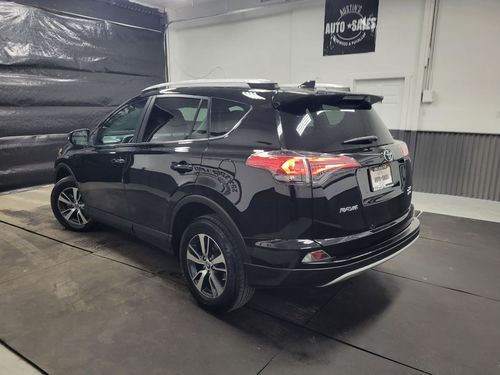 2016 Toyota RAV4 XLE Lower Image 3