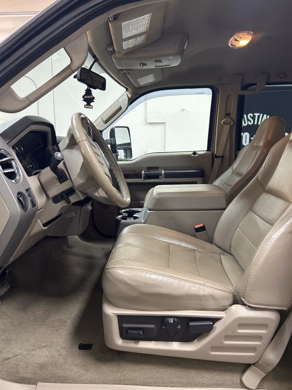 2008 Ford F-350 Super Duty Lariat Crew Cab Image 8
