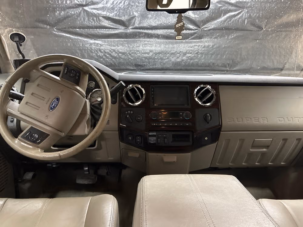 2008 Ford F-350 Super Duty Lariat Crew Cab Image 11